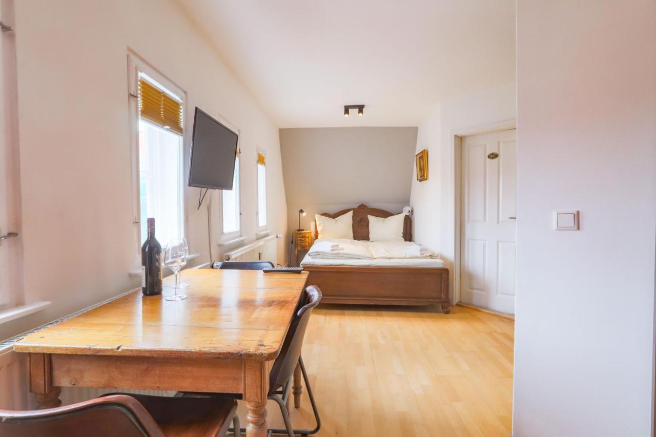 Apartments Im Einhornhaus Любек Екстериор снимка