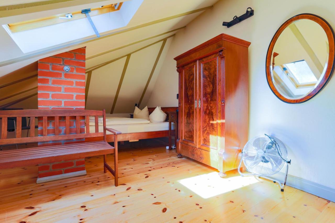Apartments Im Einhornhaus Любек Екстериор снимка